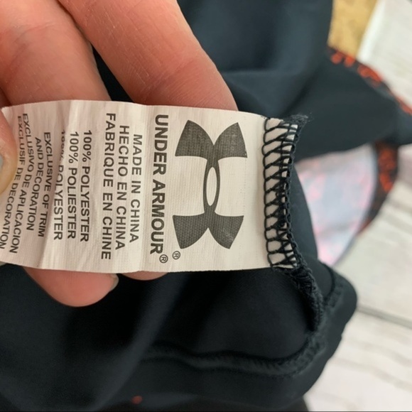 UA Half Zip Pullover - Picture 7 of 7